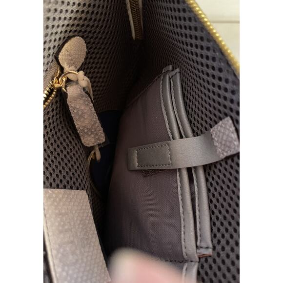 Pocketbook Clutch G.i.L.l. Pebble Leather Resembling a Snow Leopard Leather - Picture 6 of 8